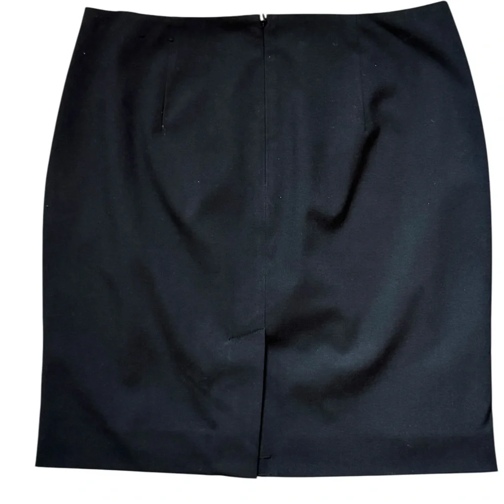 Banana Republic sleek black